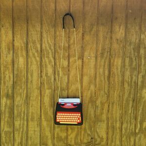 Retro Typewriter Design Chain Crossbody Purse